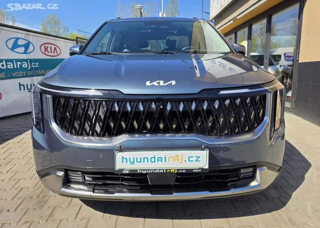 Kia Carnival 2.2-7MÍST-NOVÝ MODEL